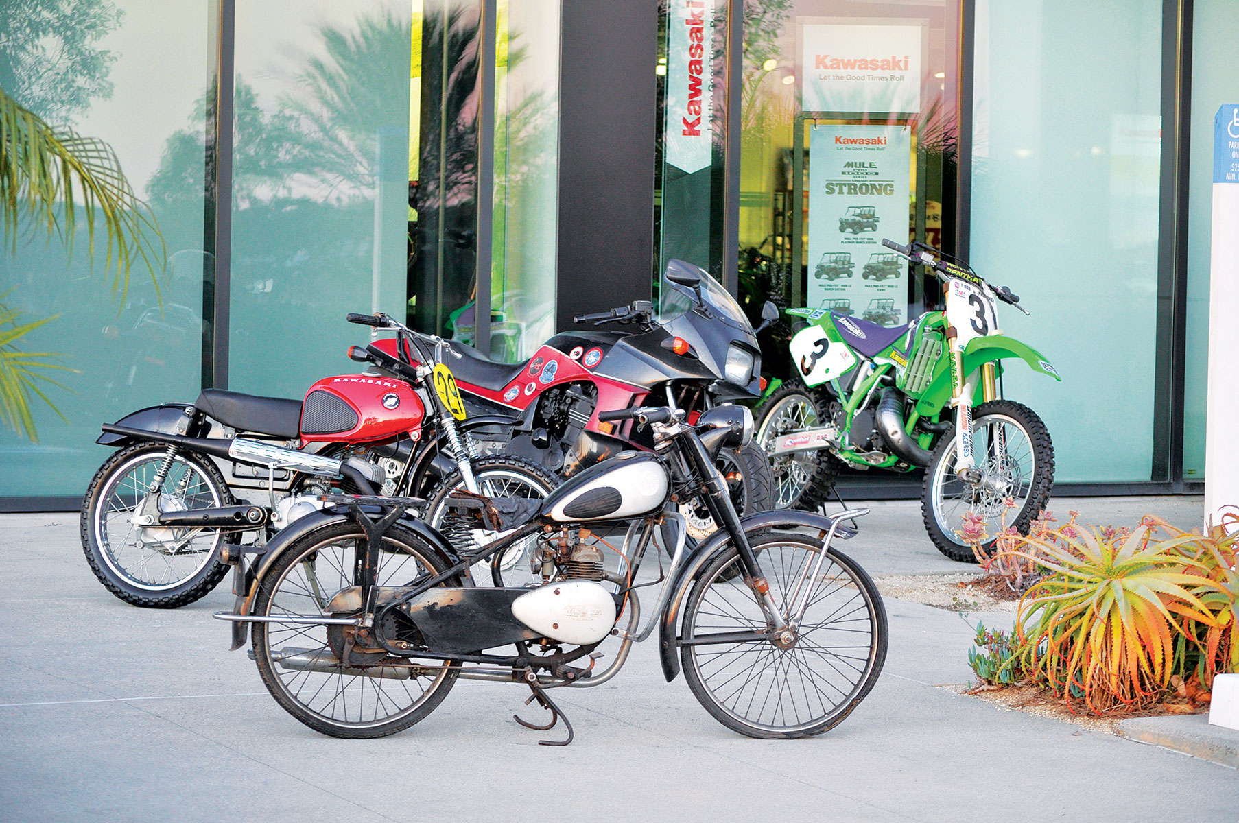 Classic-Kawasaki-bikes-lead-